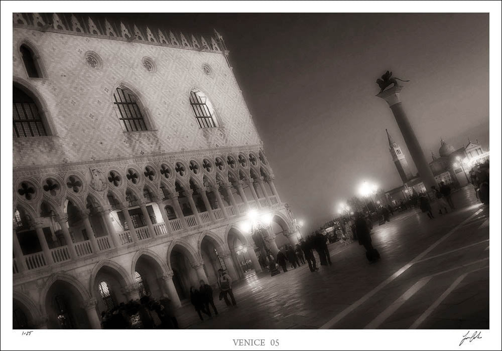 VENICE 05