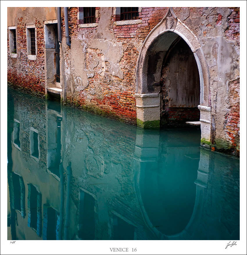 VENICE 16